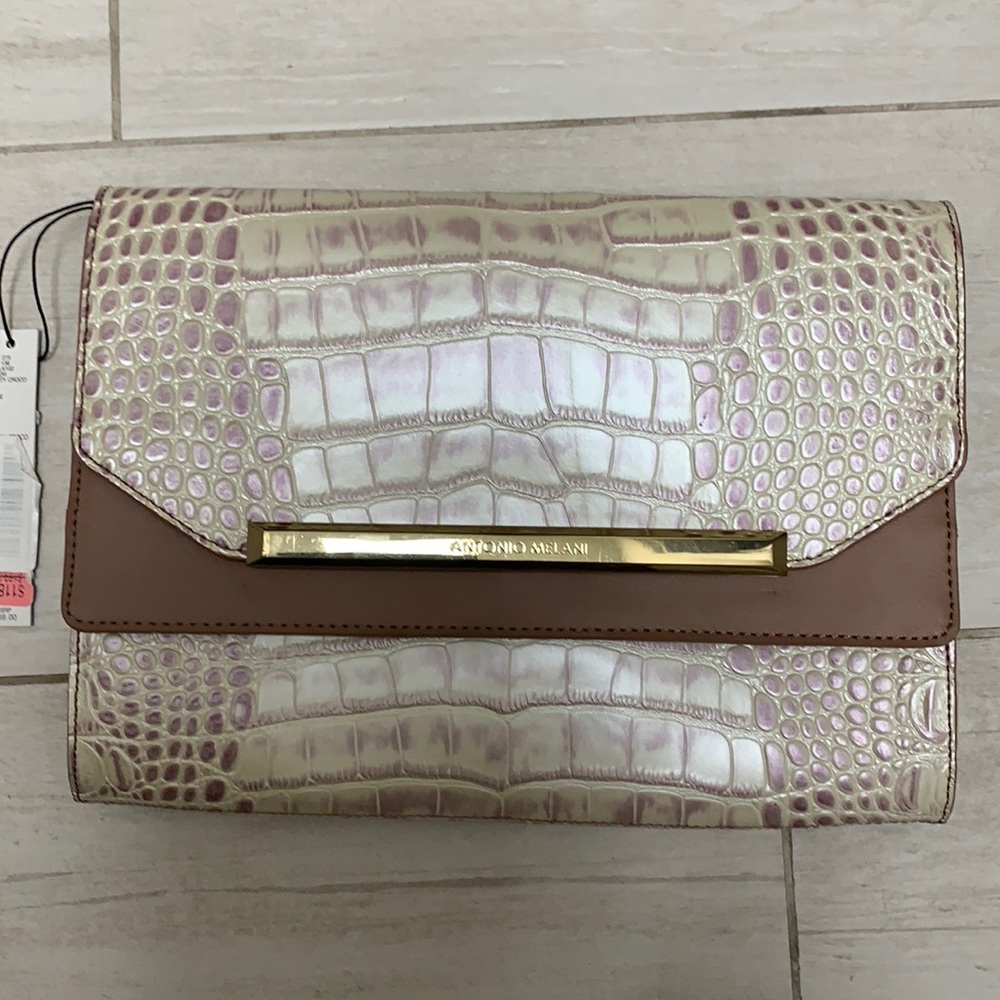 Antonio melani. Hangbag w strap.